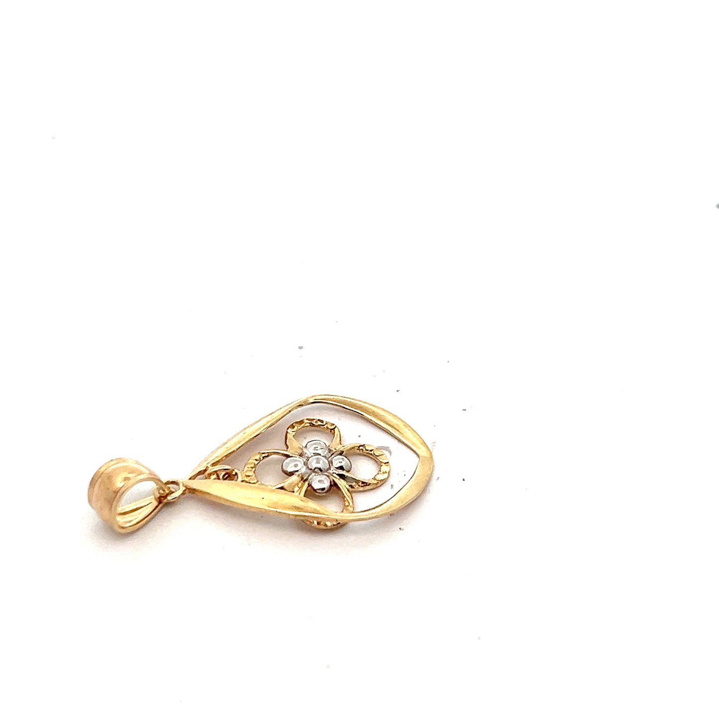 White Bloom Pendant 0718673