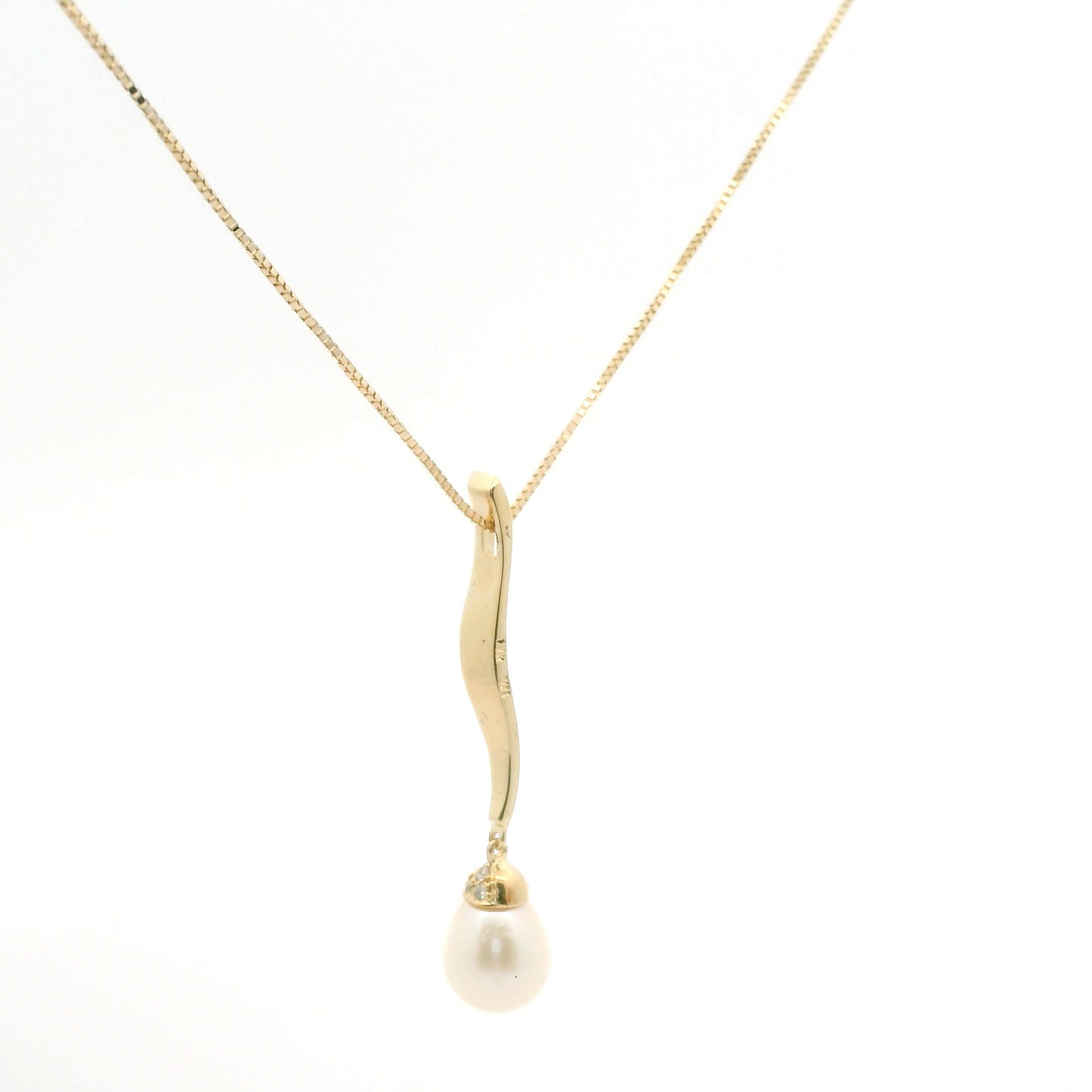 Pearl Motion Necklace 1410832