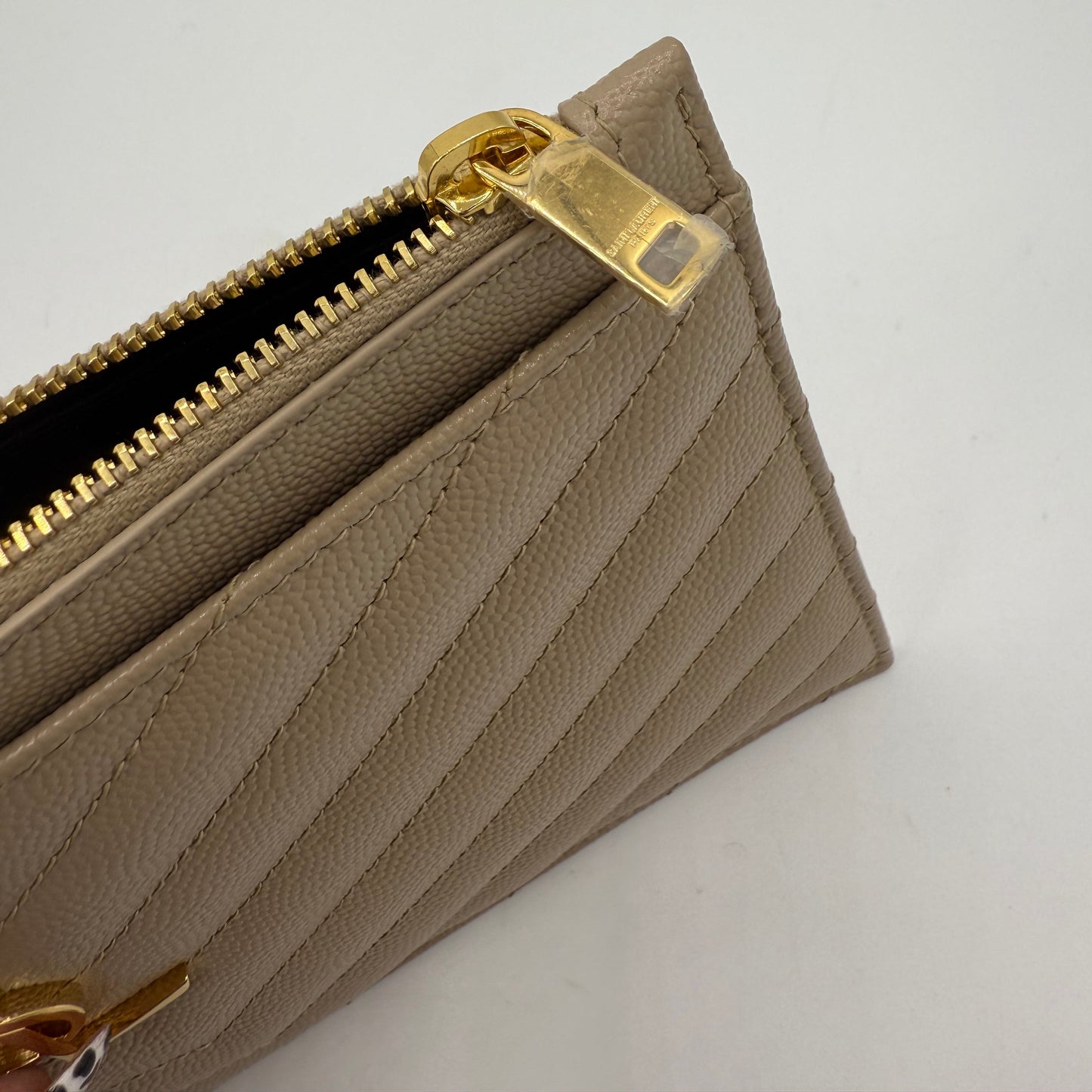 Saint Laurent Grain De Poudre Chevron Monogram Large Bill Pouch 1411868