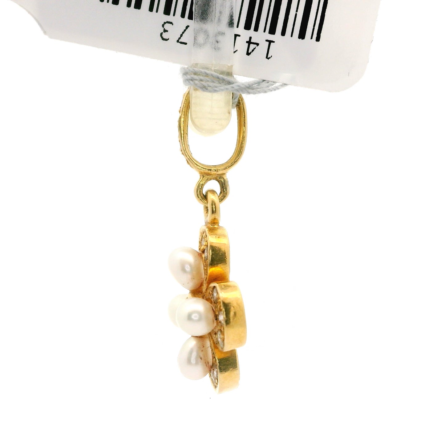 Petals & Pearls Pendant 1413073