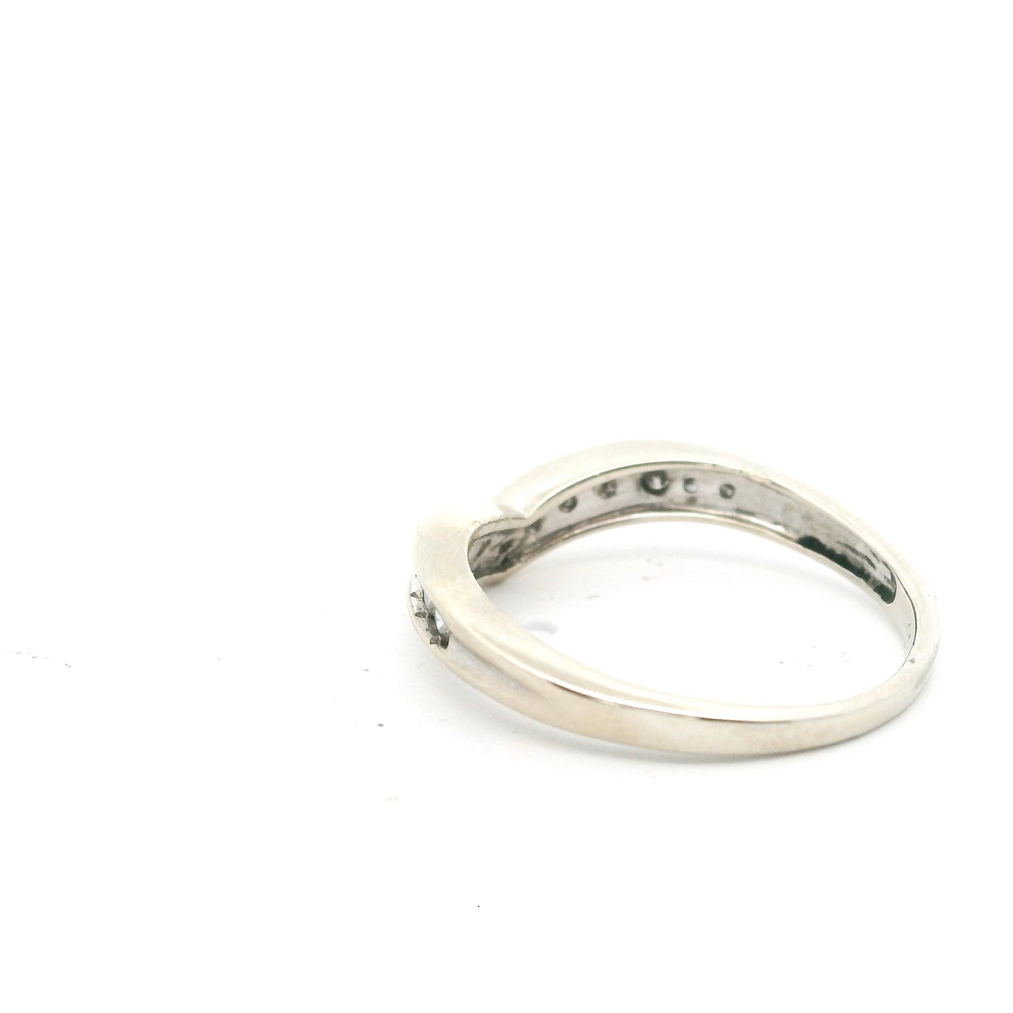 Dressed In White Stackable V Ring Size 6 0458409