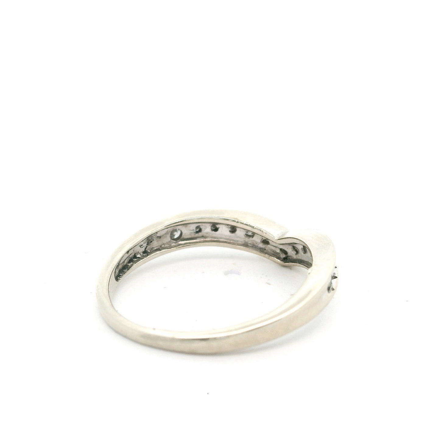 Dressed In White Stackable V Ring Size 6 0458409