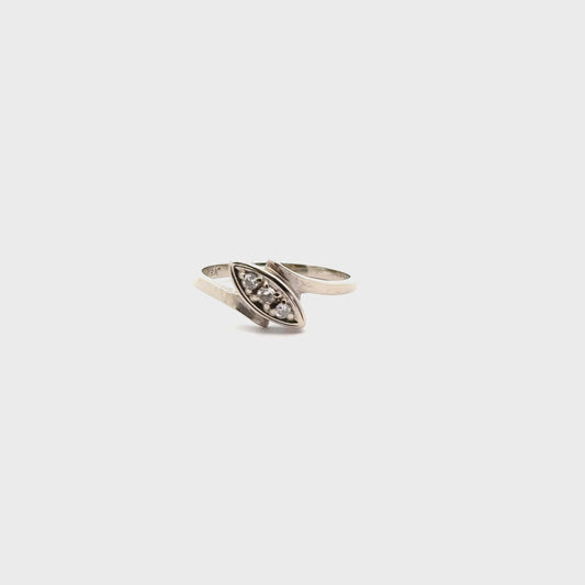 Dainty Titled Shield Ring Size 6.75 1400034